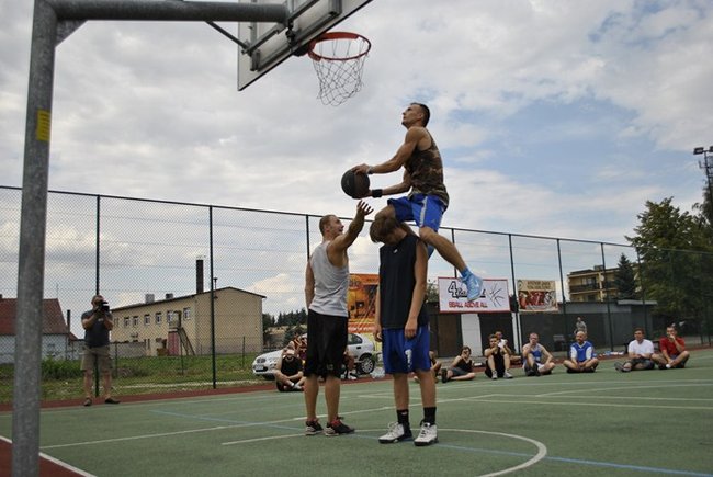Uliczna koszykówka w Pogorzeli ? zdjęcia