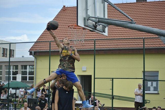 Uliczna koszykówka w Pogorzeli ? zdjęcia