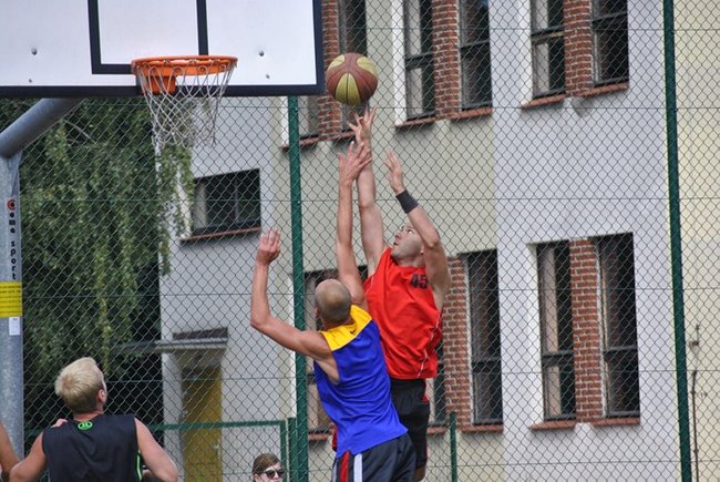 Uliczna koszykówka w Pogorzeli ? zdjęcia