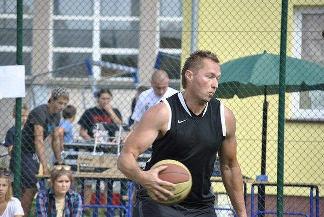 Uliczna koszykówka w Pogorzeli ? zdjęcia