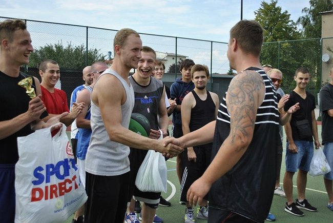 Uliczna koszykówka w Pogorzeli ? zdjęcia