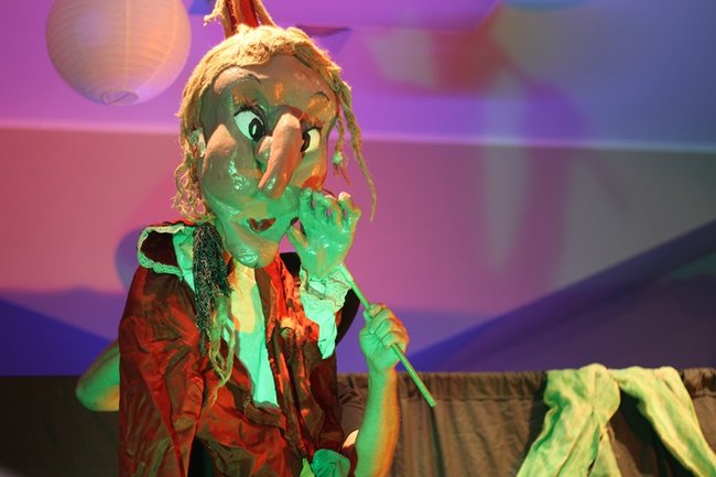 Przedstawienie z niezwykłymi aktorami - zdjęcia