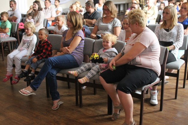 Przedstawienie z niezwykłymi aktorami - zdjęcia