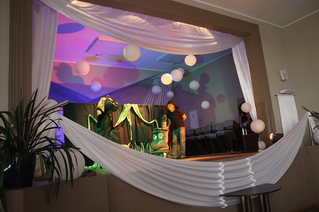 Przedstawienie z niezwykłymi aktorami - zdjęcia