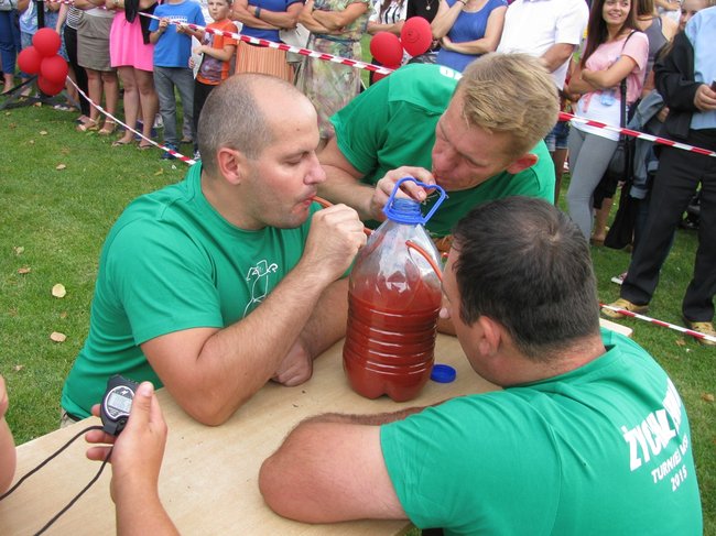 Fortuna toczyła się... pomidorem - zdjęcia