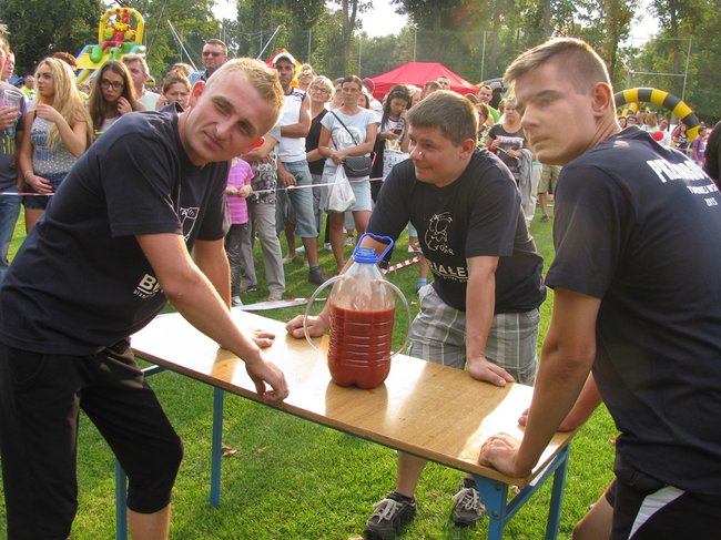 Fortuna toczyła się... pomidorem - zdjęcia
