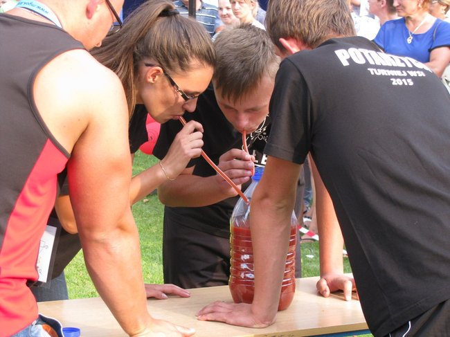 Fortuna toczyła się... pomidorem - zdjęcia