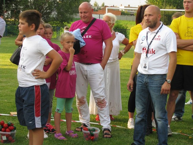 Fortuna toczyła się... pomidorem - zdjęcia