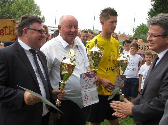 Fortuna toczyła się... pomidorem - zdjęcia