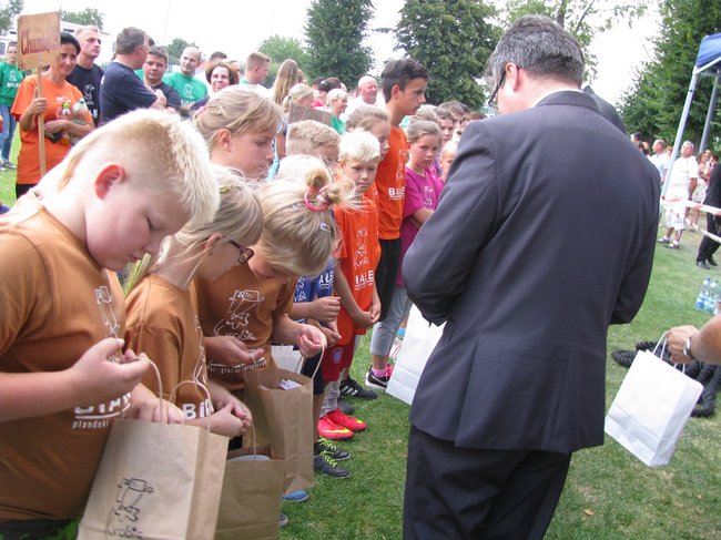 Fortuna toczyła się... pomidorem - zdjęcia