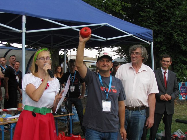 Fortuna toczyła się... pomidorem - zdjęcia
