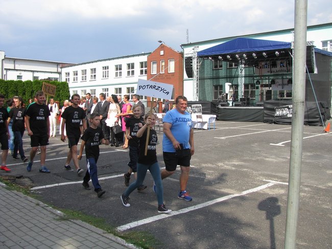 Fortuna toczyła się... pomidorem - zdjęcia