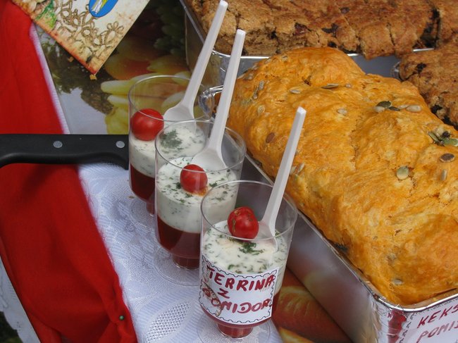 Fortuna toczyła się... pomidorem - zdjęcia