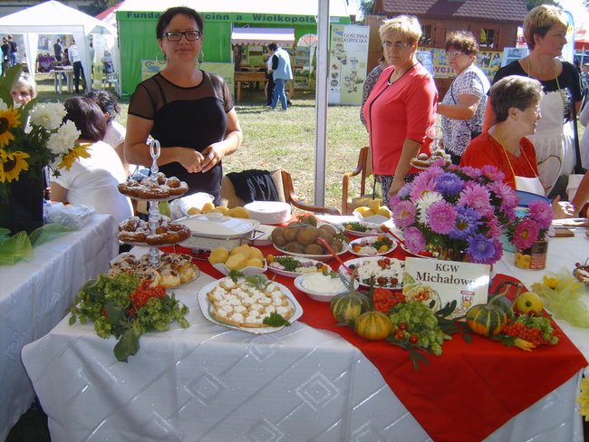 Posmakowali pyszności i dobrej zabawy - zdjęcia