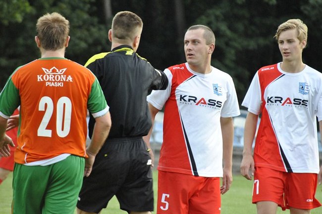 Korona nie zwalnia tempa ? zdjęcia