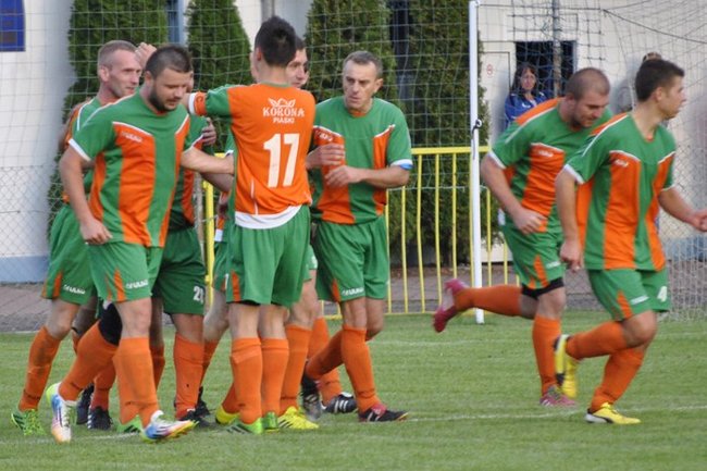 Korona nie zwalnia tempa ? zdjęcia