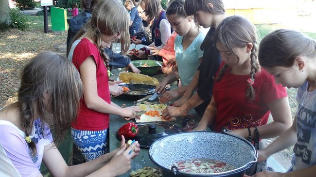 Jesienne harce w lesie - zdjęcia