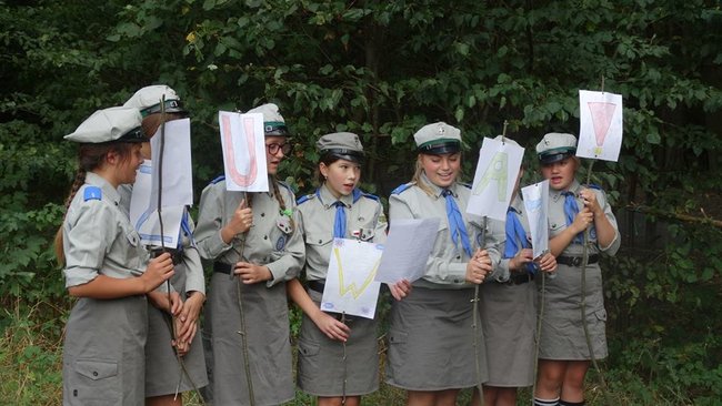 Jesienne harce w lesie - zdjęcia