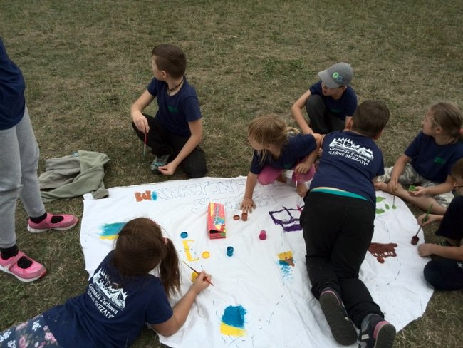 Jesienne harce w lesie - zdjęcia