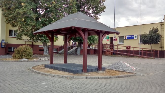 Strażacy uczą, bawią i... pracują - zdjęcia