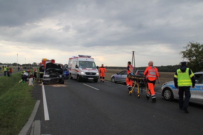 Motocyklista w ciężkim stanie - zdjęcia
