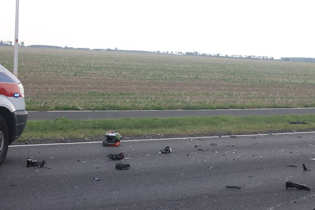 Motocyklista w ciężkim stanie - zdjęcia