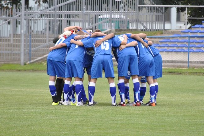 Piękna bramka zadecydowała o wyniku derbów ? zdjęcia
