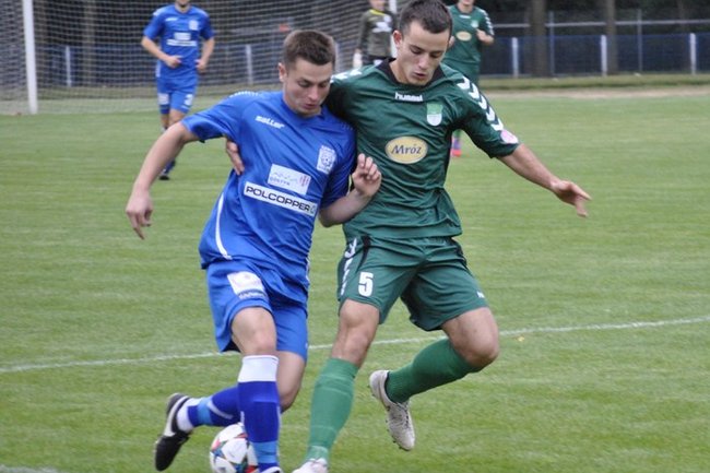 Piękna bramka zadecydowała o wyniku derbów ? zdjęcia