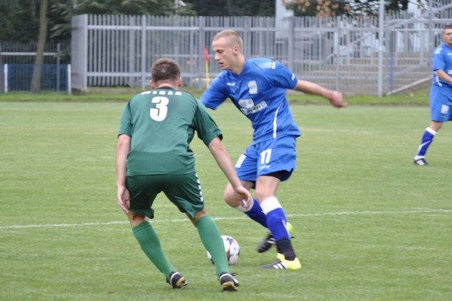 Piękna bramka zadecydowała o wyniku derbów ? zdjęcia