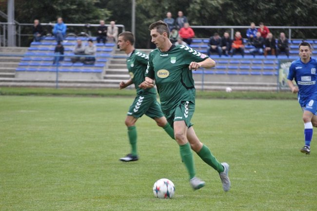 Piękna bramka zadecydowała o wyniku derbów ? zdjęcia