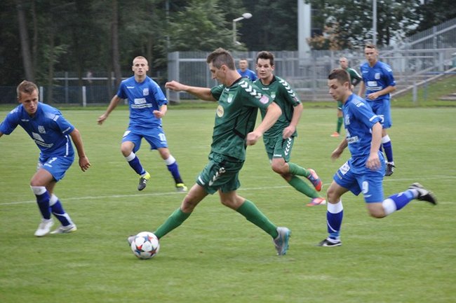 Piękna bramka zadecydowała o wyniku derbów ? zdjęcia