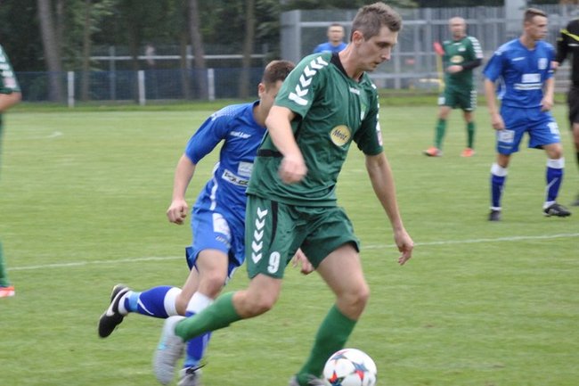 Piękna bramka zadecydowała o wyniku derbów ? zdjęcia