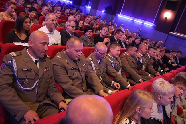 Naoczni świadkowie na premierze Karbali