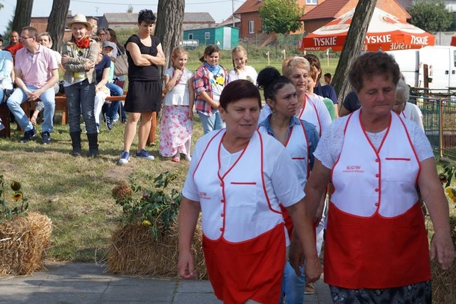 Z pyrą w roli głównej - zdjęcia