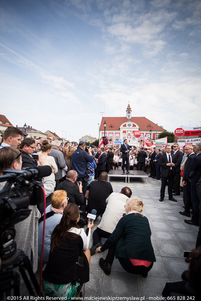 Tłum powitał prezydenta - fotorelacja