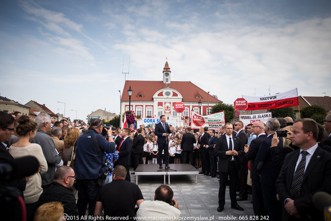 Tłum powitał prezydenta - fotorelacja