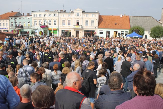 Tłum powitał prezydenta - fotorelacja