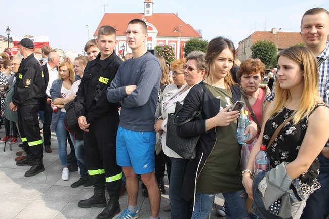 Tłum powitał prezydenta - fotorelacja