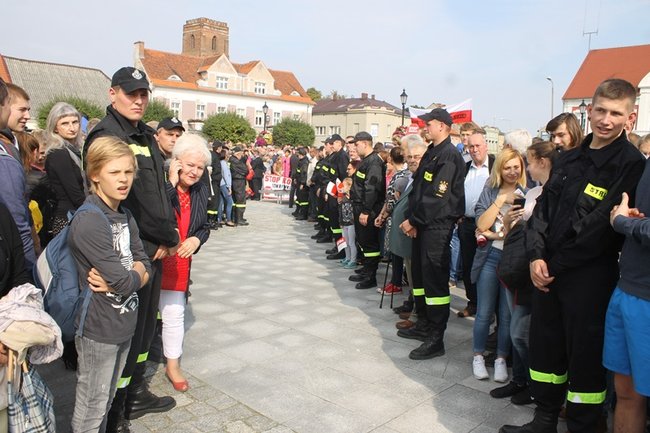 Tłum powitał prezydenta - fotorelacja