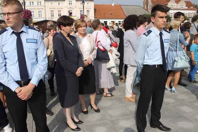 Tłum powitał prezydenta - fotorelacja