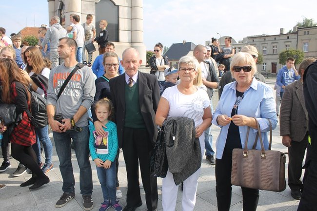 Tłum powitał prezydenta - fotorelacja