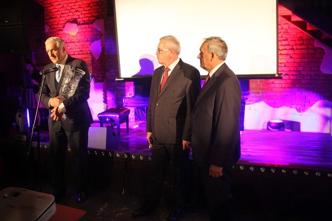 Sukces zawdzięczają ludziom - zdjęcia