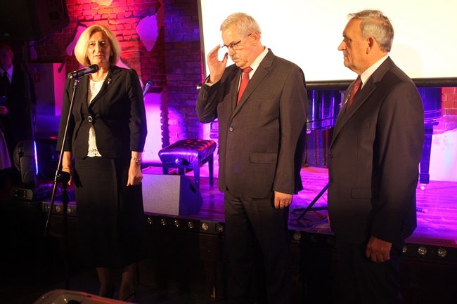 Sukces zawdzięczają ludziom - zdjęcia