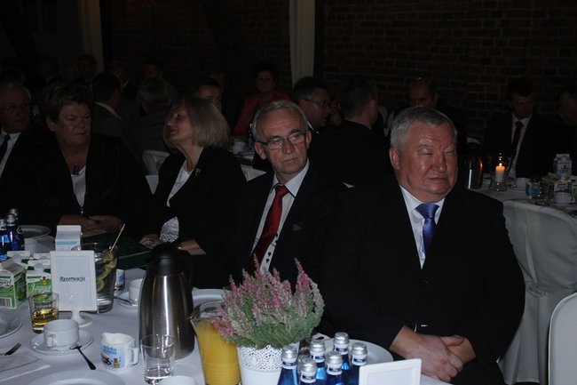 Sukces zawdzięczają ludziom - zdjęcia