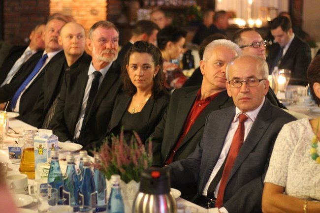 Sukces zawdzięczają ludziom - zdjęcia