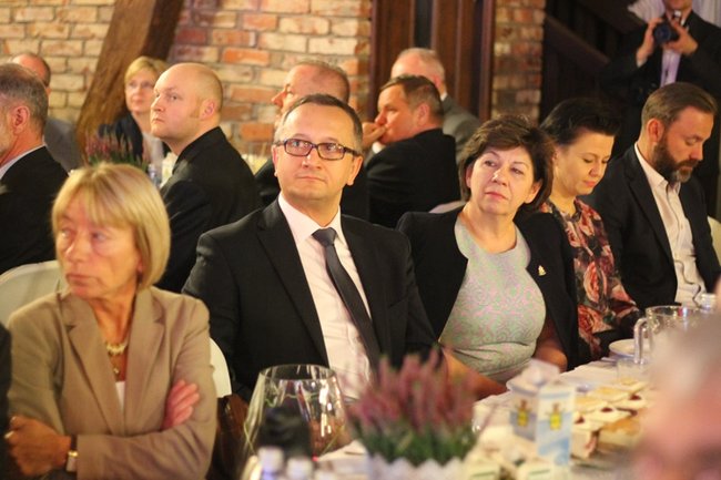 Sukces zawdzięczają ludziom - zdjęcia