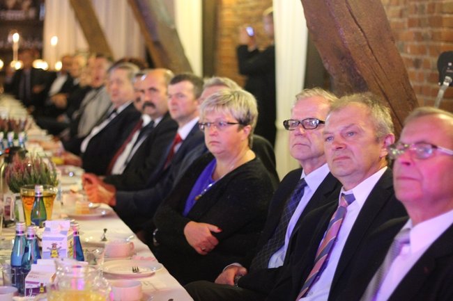 Sukces zawdzięczają ludziom - zdjęcia