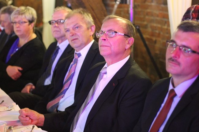 Sukces zawdzięczają ludziom - zdjęcia