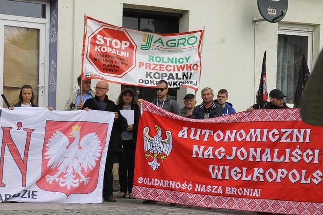 Manifestacja na gostyńskim rynku - zdjęcia