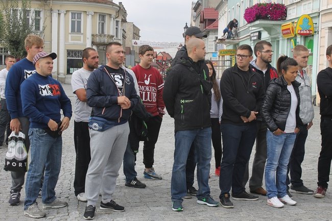 Manifestacja na gostyńskim rynku - zdjęcia